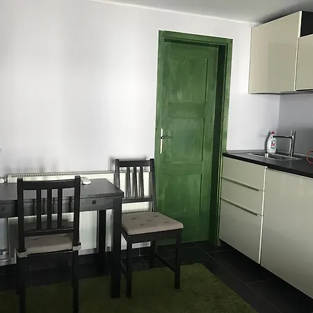 Apartament Hullam *